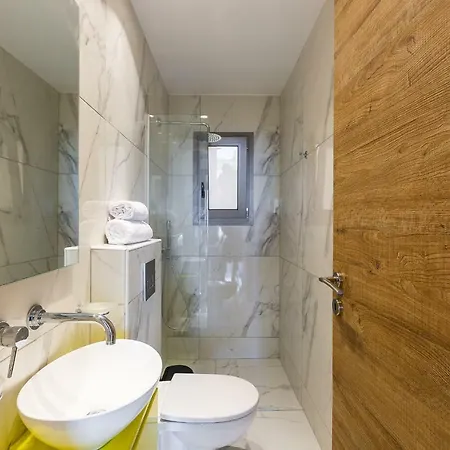 Oraia Eleni Villa, With Pool, Bbq, Playground & Seaviews, By Thinkvilla Villa *